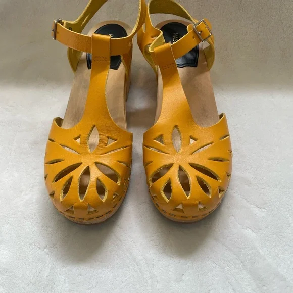 Swedish Hasbeens Yellow Leather Mules - Picture 2 of 8